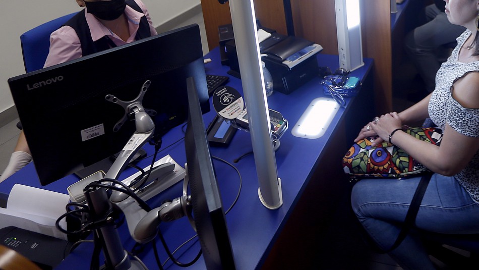Anuncian retorno de funcionarios públicos a labores presenciales