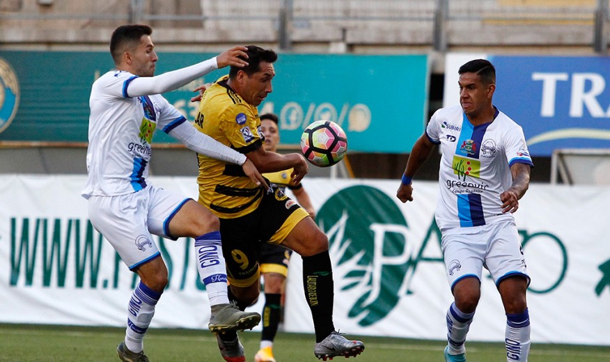 *Resumen Segunda división* Lautaro de Buin sigue como exclusivo líder
