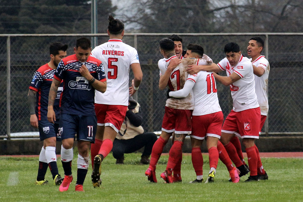 *RESUMEN SEGUNDA DIVISIÓN* DEPORTES VALDIVIA SIGUE COMO LIDER DEL CAMPEONATO