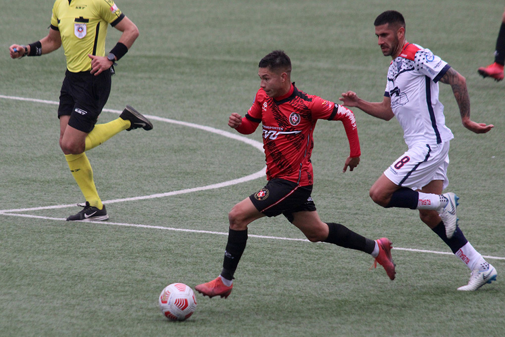 *Resumen Segunda división* Limache, Cauquenes e Iberia siguen punteros