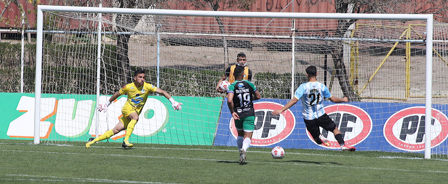 Magallanes venció por goleada a Deportes Puerto Montt y avanza en la tabla