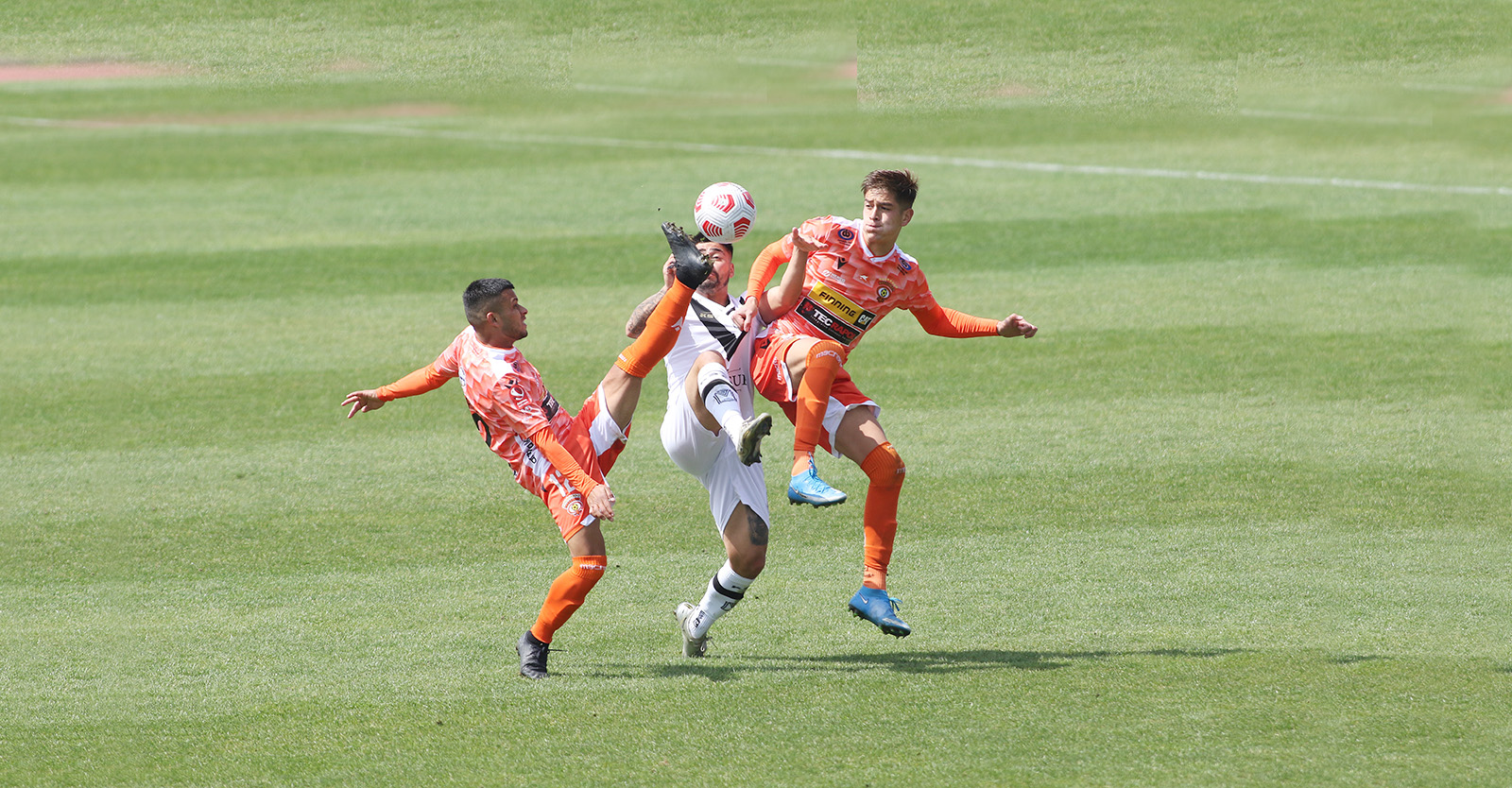 Santiago Morning vence a Cobreloa y vuelve a los primeros lugares en la Primera B