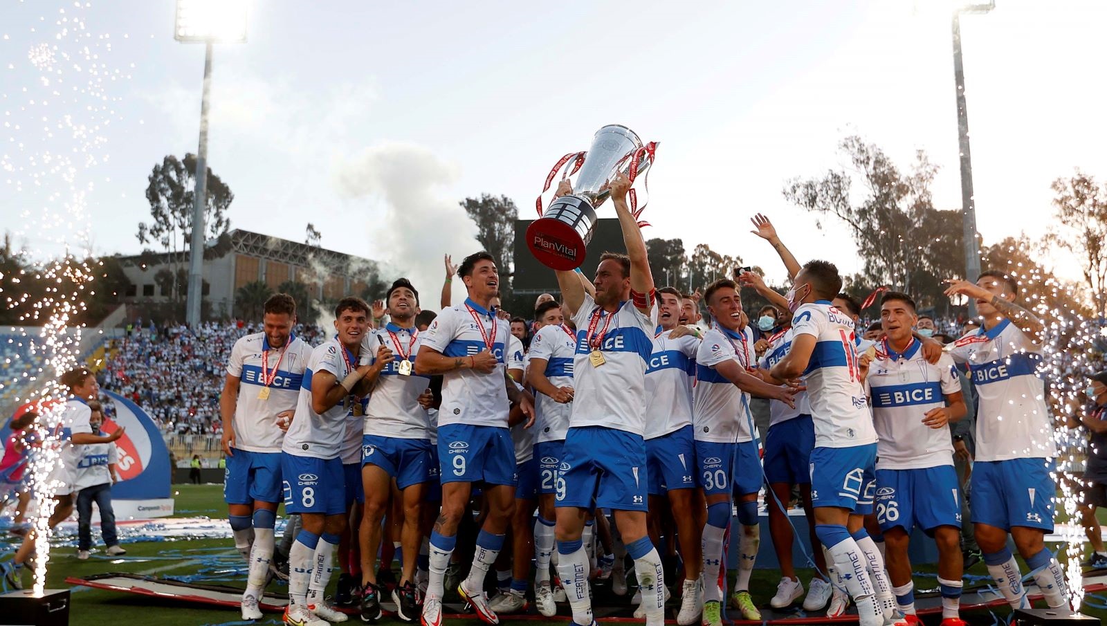 Universidad Católica goleó a Everton y consigue un histórico Tetracampeonato