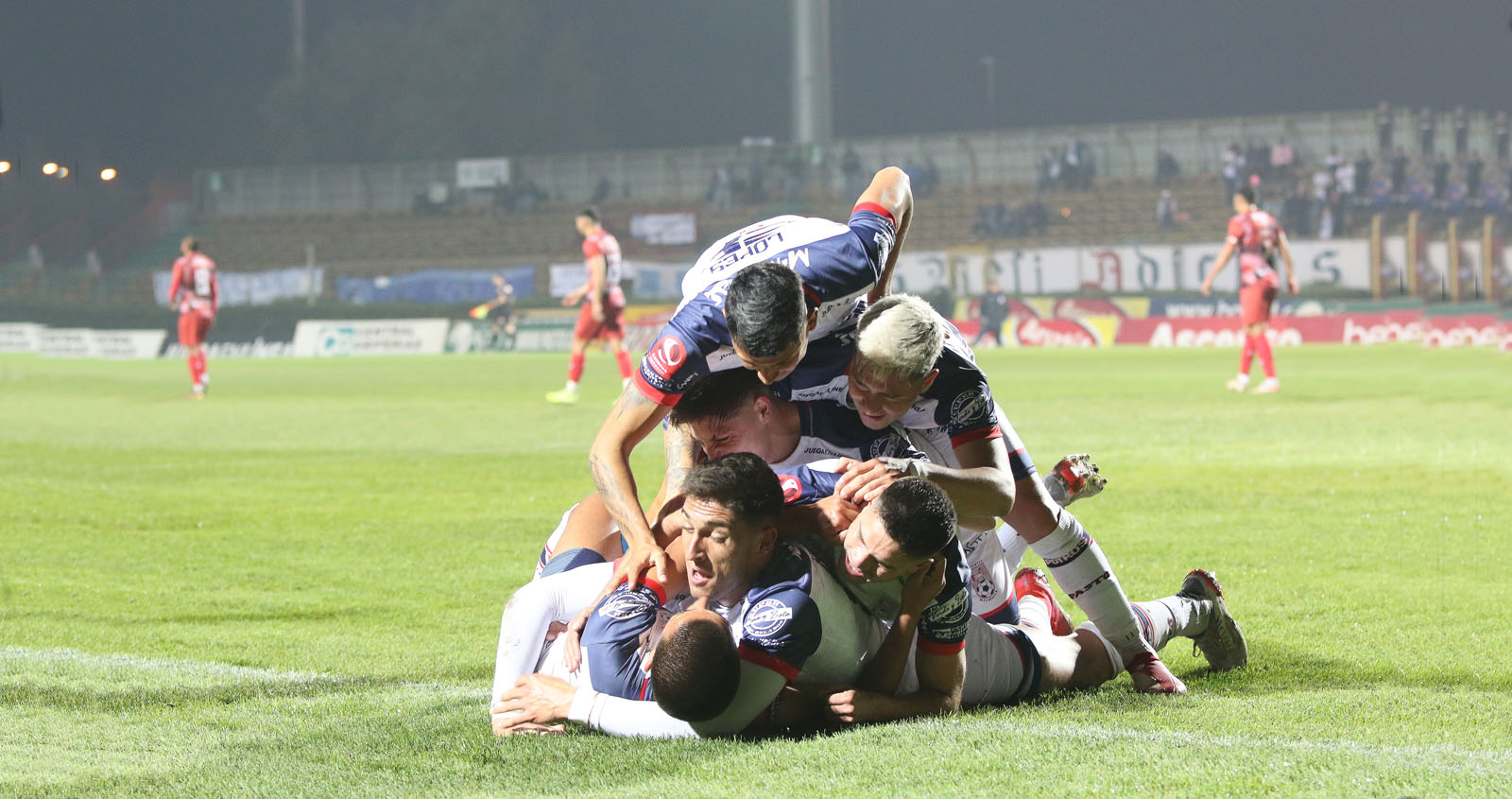 Deportes Melipilla venció a Unión San Felipe y se escapa de la zona baja