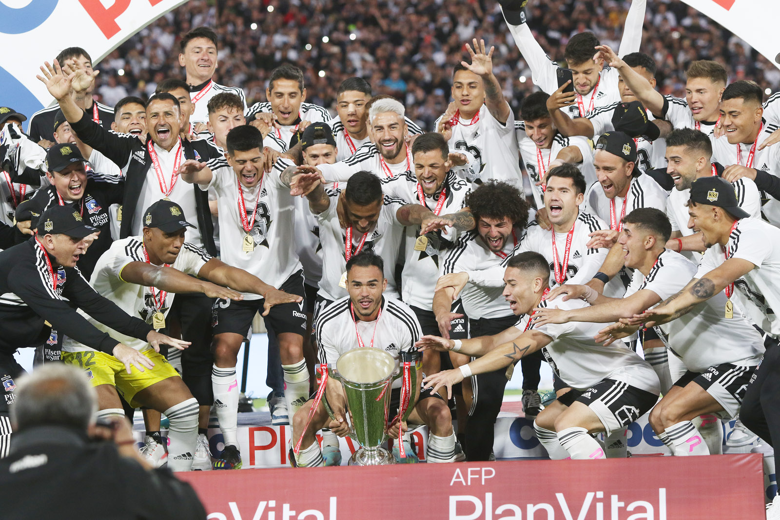 Colo Colo festejó su título con un triunfo ante O’Higgins de Rancagua