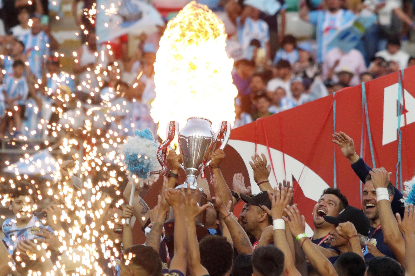 ¡Campeones! Magallanes venció a Deportes Recoleta y selló su ascenso a Primera División